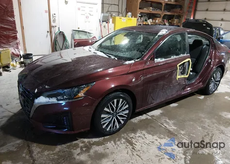 2025 Nissan Altima Sv Fwd z USA, uszkodzony, nr VIN 1N4BL4DV9SN403273